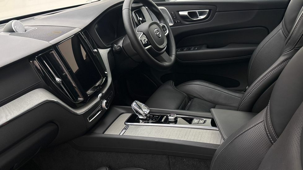 Volvo XC60 Ultra, T8 Awd Plug-in Hybrid Massage Seats-panora Grey #6