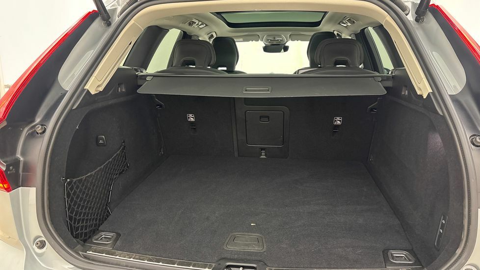 Volvo XC60 Ultra, T8 Awd Plug-in Hybrid Massage Seats-panora Grey #5