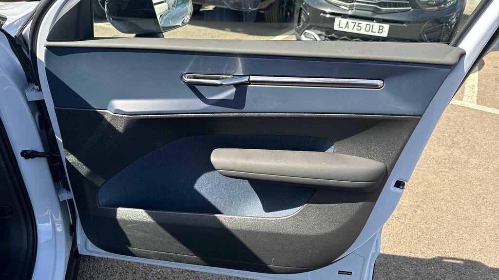 Volvo EX30 Single Motor Extended Range Ultra Sunroof, Harman Blue #29