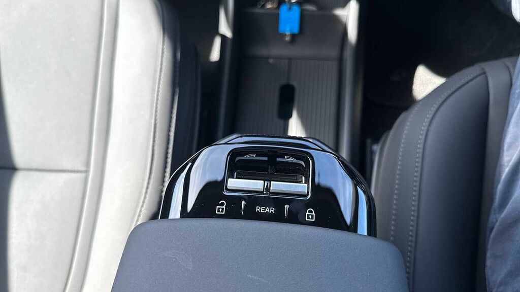 Volvo EX30 Single Motor Extended Range Ultra Sunroof, Harman Blue #25