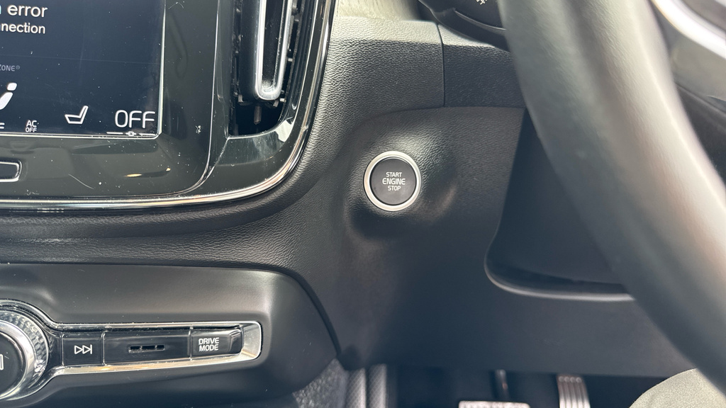 Volvo XC40 2021 21 B4 Black #27