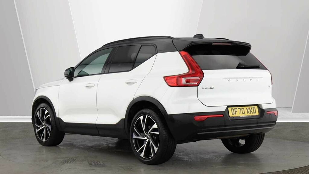 Volvo XC40 R-design Pro, T3 20 Alloys-heated Wind DF70XKD White #6