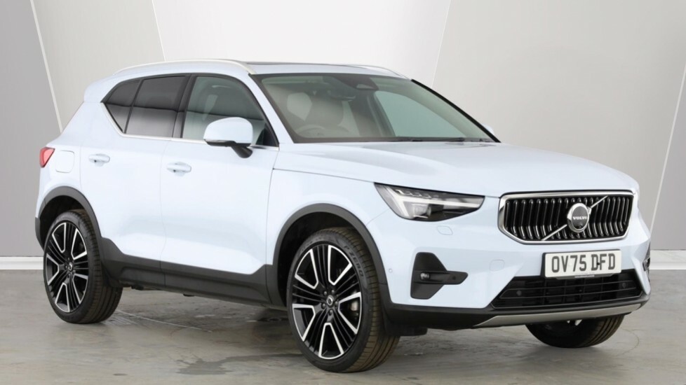 Volvo XC40 Ultra, B4 Mild Hybrid, 360 Camera - Spare Blue