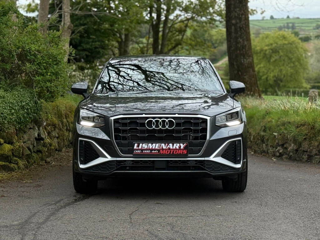 Audi Q2 35 Tfsi S Tronic XRZ4881 Grey #3
