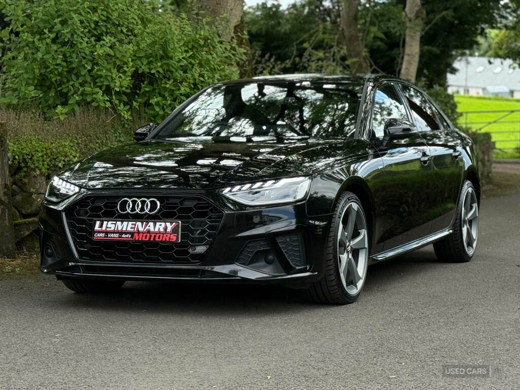 Audi A4 35 Tdi Black Edition S Tronic LR20HYZ Black #5
