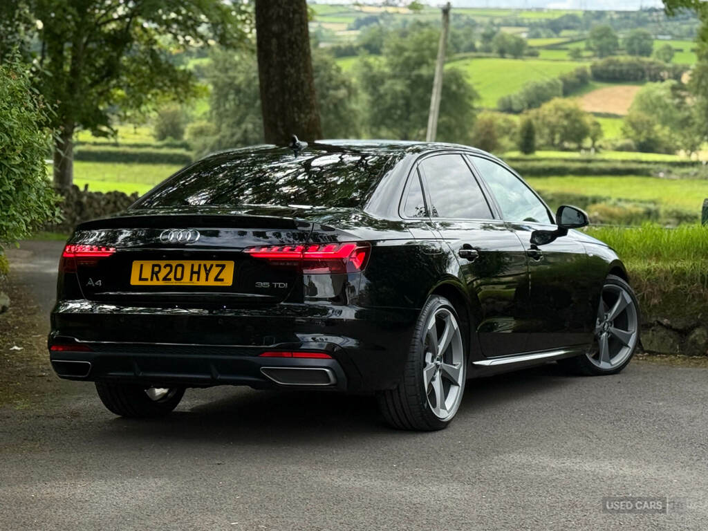 Audi A4 35 Tdi Black Edition S Tronic LR20HYZ Black #2