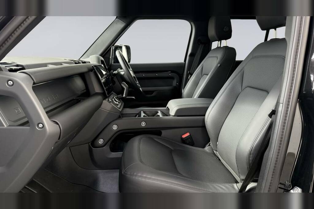 Land Rover Defender 110 3.0 D250 X-dynamic Se 110 BD75OGU Black #3