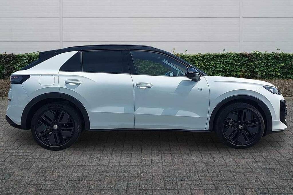 Volkswagen T-Roc 1.5 Etsi 150 R-line Dsg BV26VCT White #4