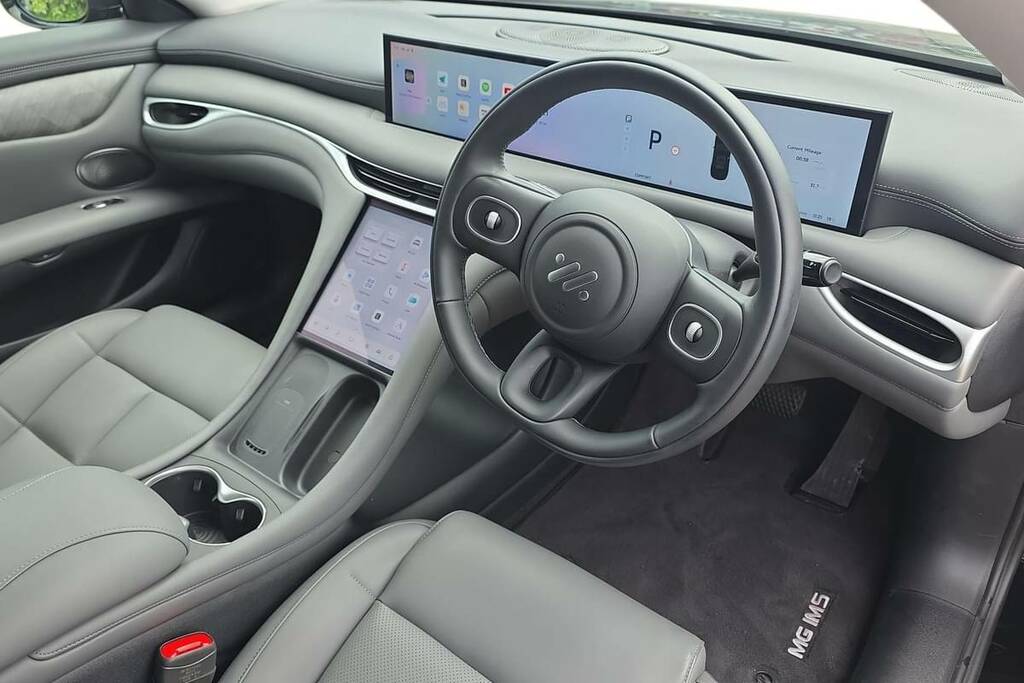 MG IM5 553Kw Performance 100Kwh BD26TSV Black #4