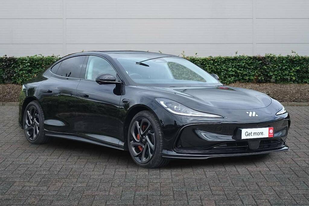 MG IM5 553Kw Performance 100Kwh Black