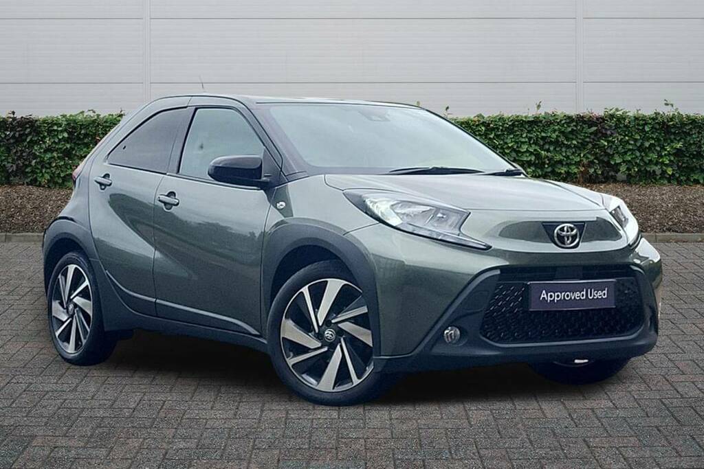 Toyota Aygo X 1.0 Vvt-i Edge Parking KW23XSR Green