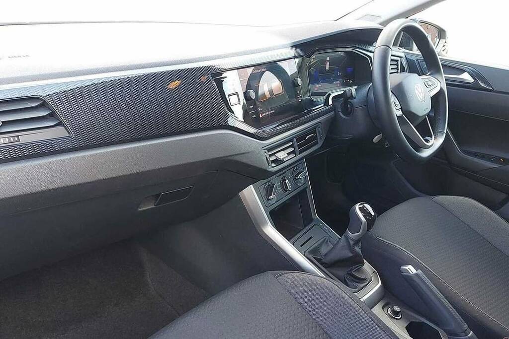 Volkswagen Polo 1.0 Tsi Life BA24YHJ Black #2