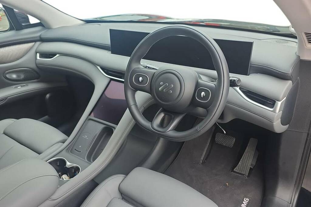 MG IM6 553Kw Performance 100Kwh Awd BT26HHN Black #4