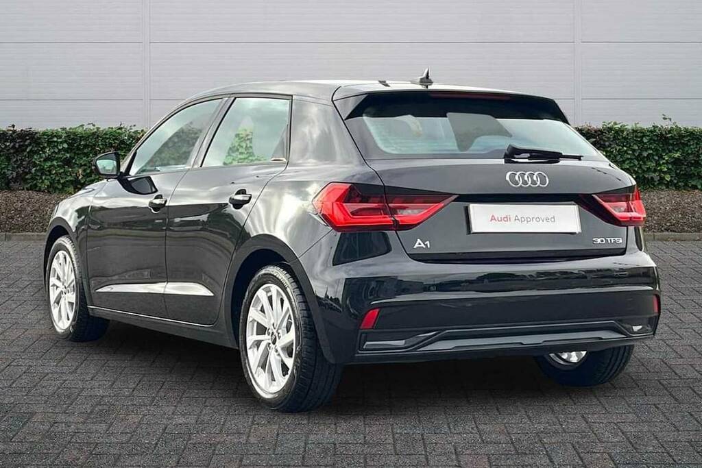 Audi A1 30 Tfsi 110 Sport Black #3