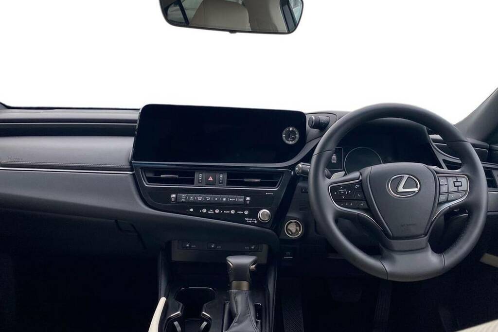 Lexus ES 300H 2.5 Premium Cvt Red #4