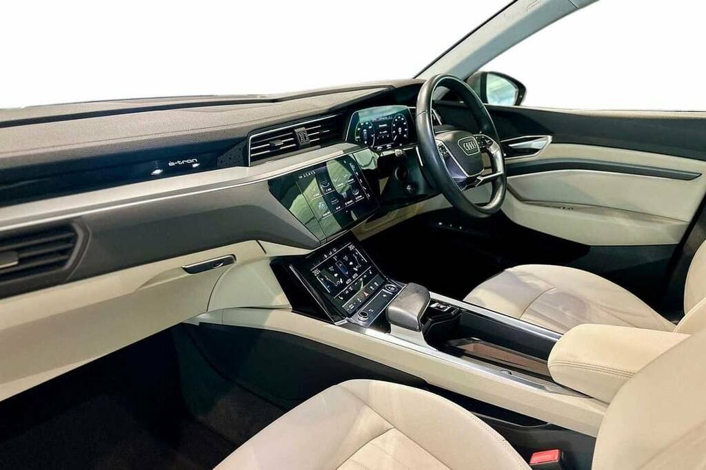 Audi E-tron 230Kw 50 Quattro 71Kwh Technik LS20DXA Grey #2