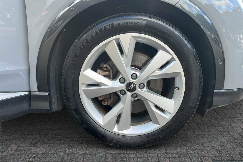 Audi Q4 E Tron 150Kw 40 82Kwh S Line Grey #5