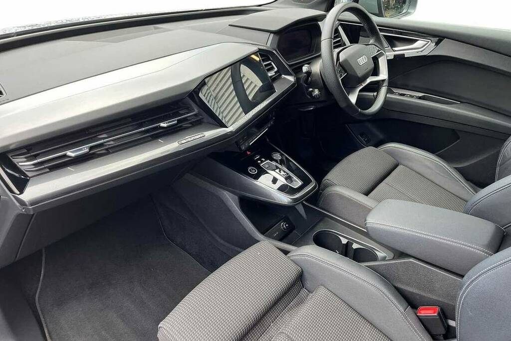 Audi Q4 E Tron 150Kw 40 82Kwh S Line Grey #2
