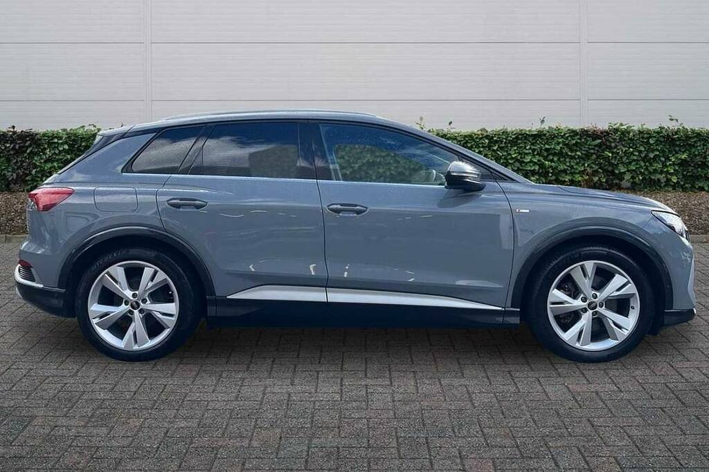 Audi Q4 E Tron 150Kw 40 82Kwh S Line Grey #4