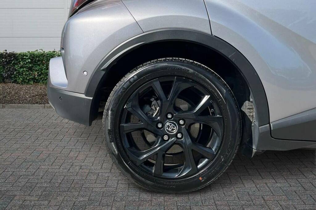 Toyota C-Hr 1.8 Hybrid Dynamic Cvt FL68UZN Silver #5