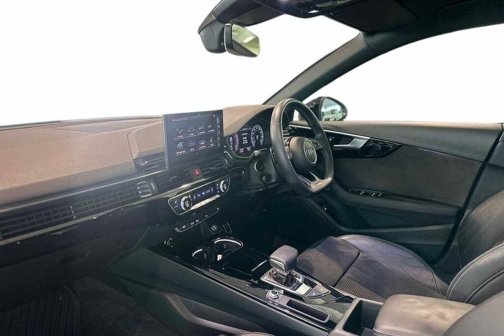 Audi A4 35 Tfsi Black Edition S Tronic YG20NDE White #2