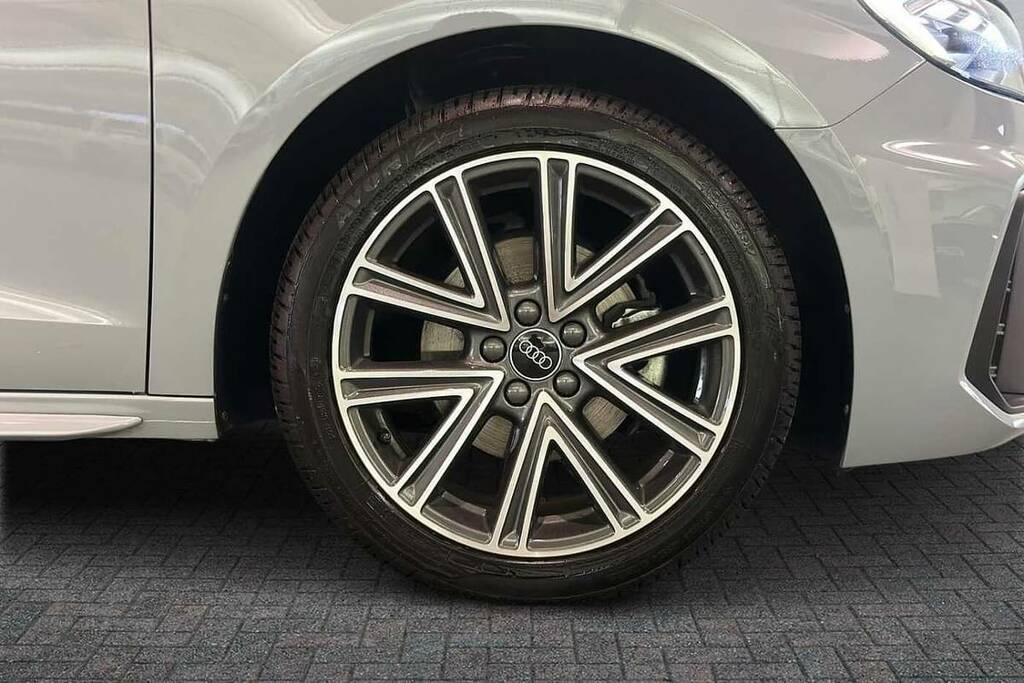Audi A1 35 Tfsi S Line S Tronic DX74ULW Grey #5