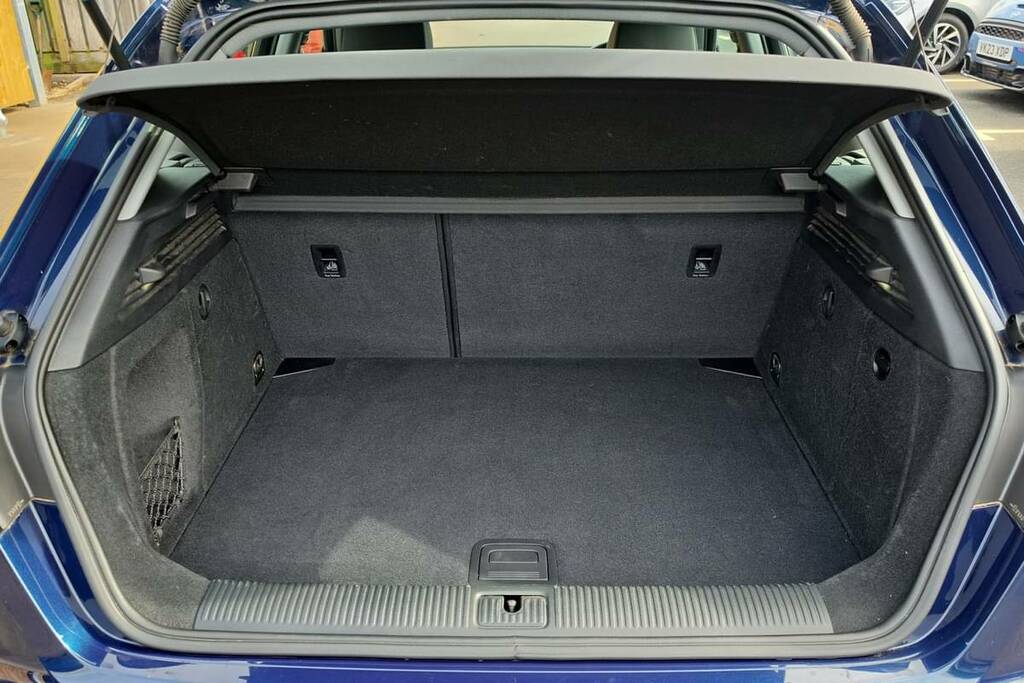 Audi A3 35 Tfsi Sport S Tronic VN69WRT Blue #2