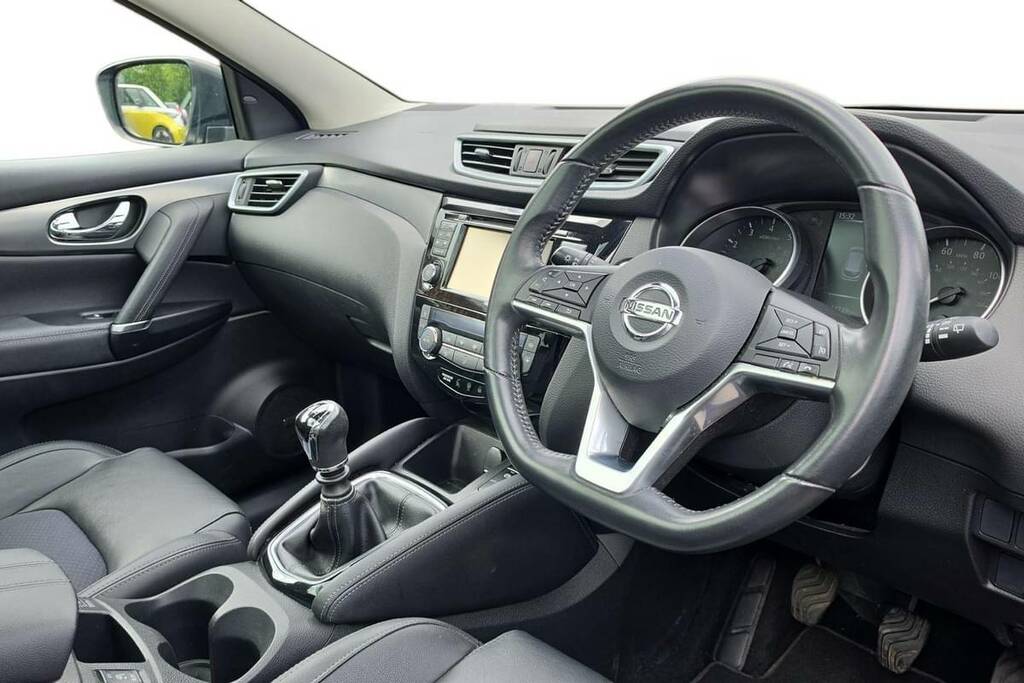 Nissan Qashqai 1.3 Dig-t Tekna Blue #4