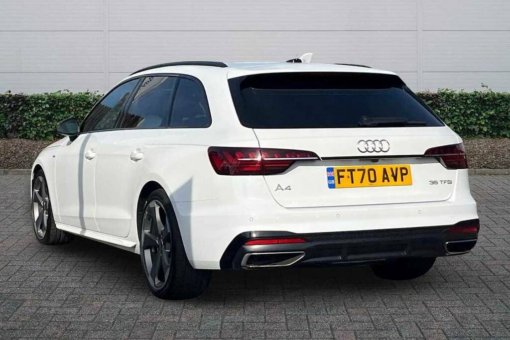 Audi A4 Avant 35 Tfsi Black Edition S Tronic White #3
