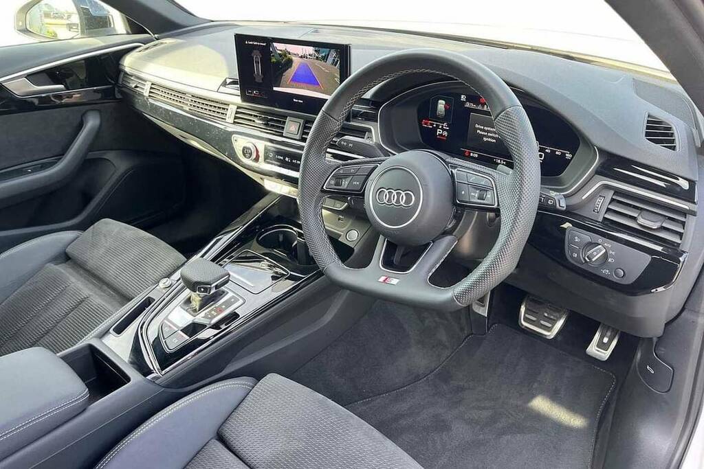 Audi A4 Avant 35 Tfsi Black Edition S Tronic White #6