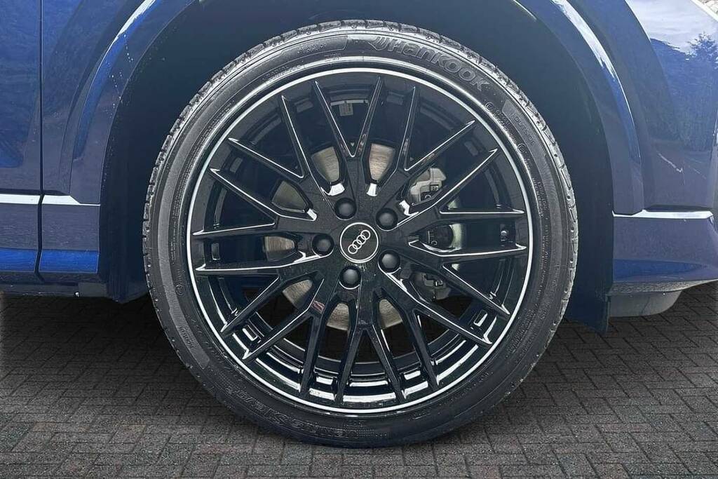 Audi Q2 35 Tfsi Black Edition S Tronic VX26WZV Blue #5