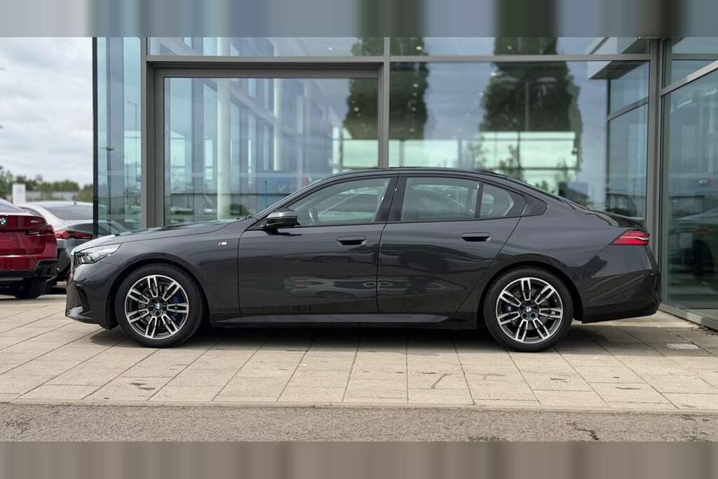 BMW 5 Series 520I M Sport AO73VCL Grey #4