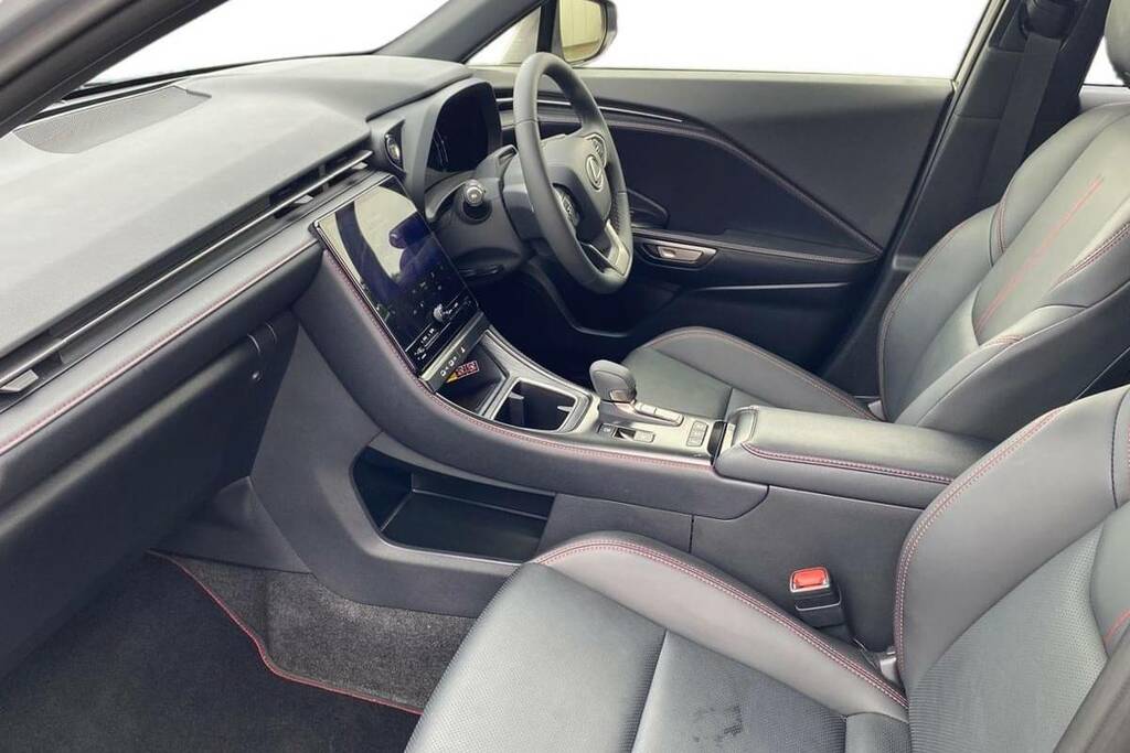 Lexus LBX 1.5 Premium E-cvt WR25OTG Grey #3
