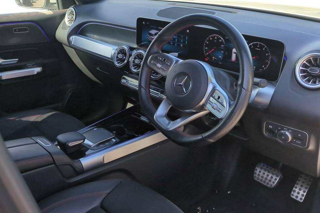 Mercedes-Benz GLB Class 200 Amg Line Executive 7G-tronic KP23JPJ White #4