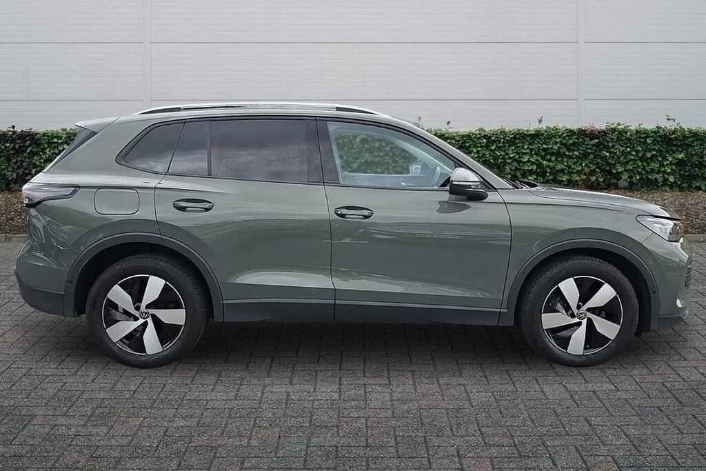 Volkswagen Tiguan 1.5 Etsi 150 Match Dsg VK74WTT Green #3