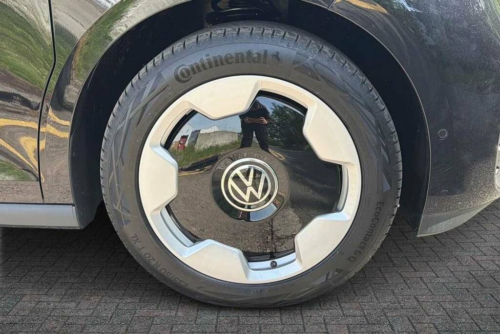 Volkswagen ID.Buzz 210Kw Life Pro 86Kwh Lwb 7 Seat Black #5