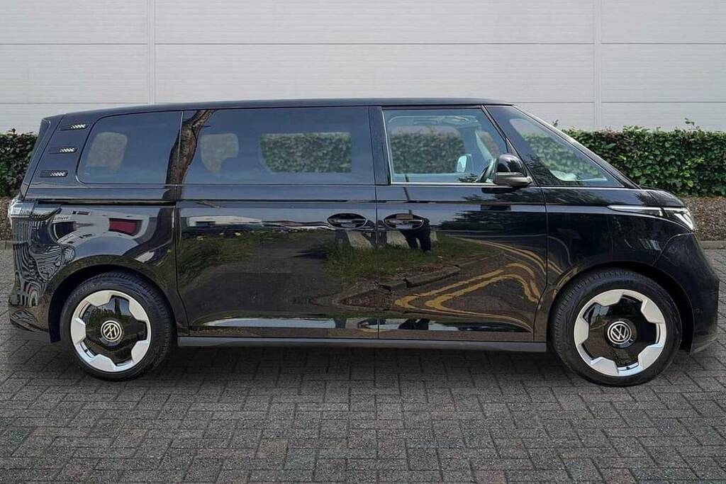 Volkswagen ID.Buzz 210Kw Life Pro 86Kwh Lwb 7 Seat Black #4