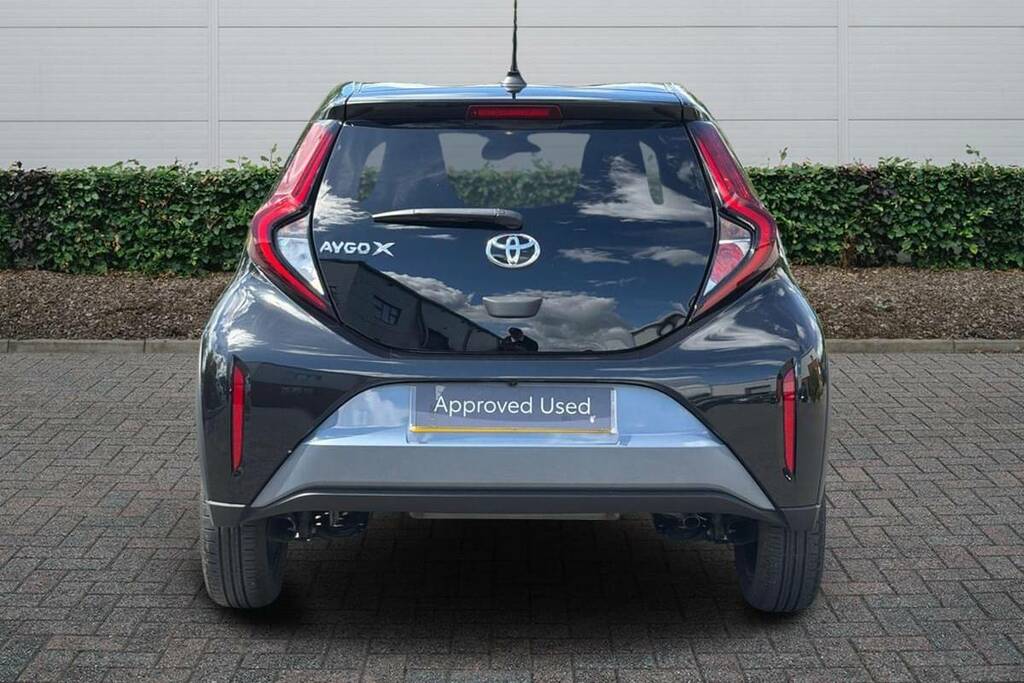 Toyota Aygo X 1.0 Vvt-i Edge BG74OHK Grey #4