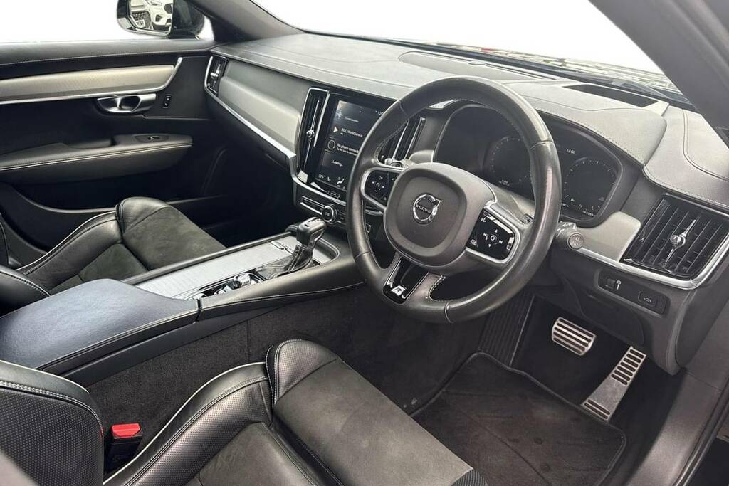 Volvo V90 2.0 T4 R Design Plus Geartronic YY69LFJ Black #4