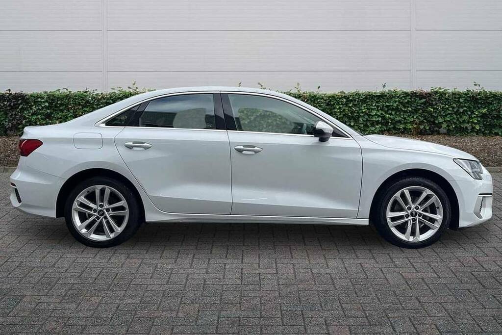 Audi A3 35 Tfsi Sport S Tronic VN22VTG White #4