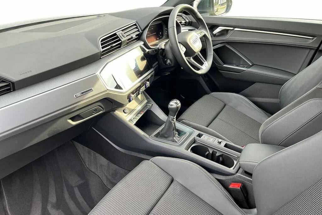 Audi Q3 35 Tfsi S Line BD22RKN Grey #2