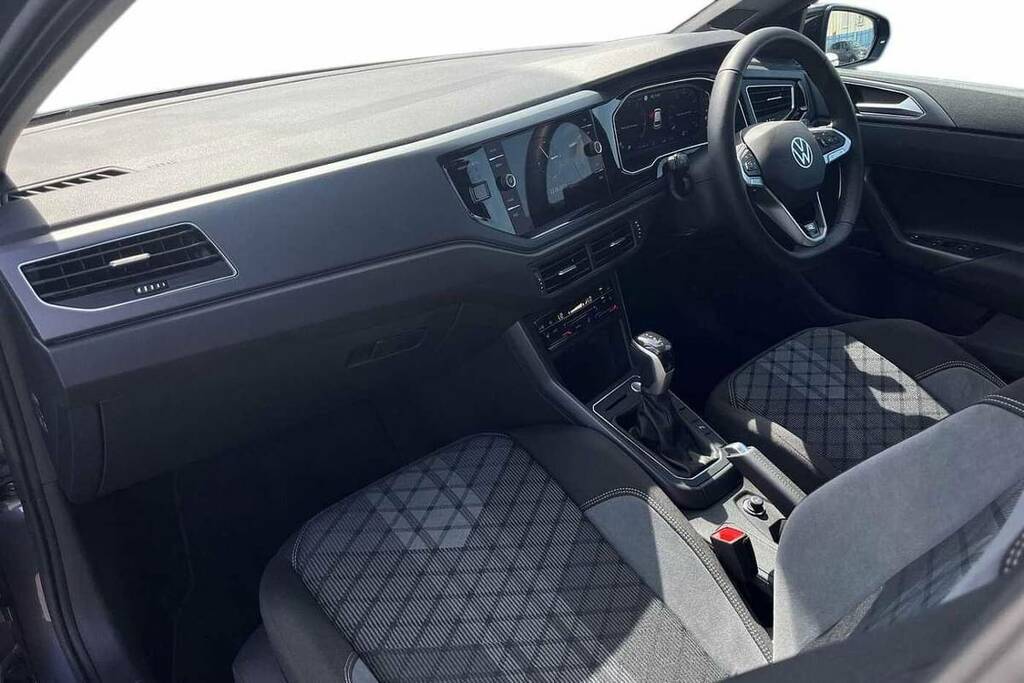 Volkswagen Polo 1.0 Tsi 115 Black Edition Dsg VK75SYW Grey #2