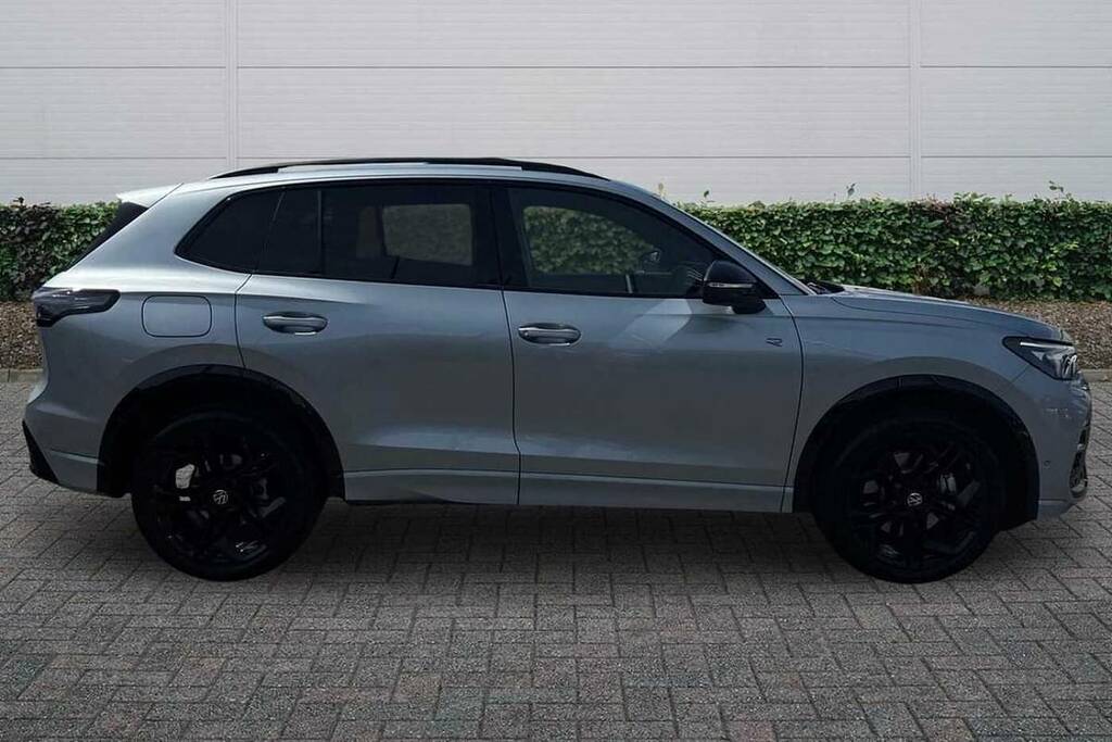 Volkswagen Tiguan 1.5 Tsi Ehybrid Black Edition Dsg VN26XAD Silver #4