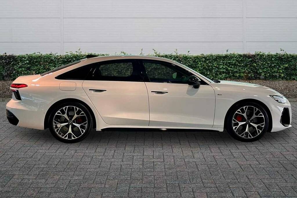 Audi A6 Saloon 2.0 Tdi Quattro 204 Edition 1 S Tronic BT26OYJ White #4