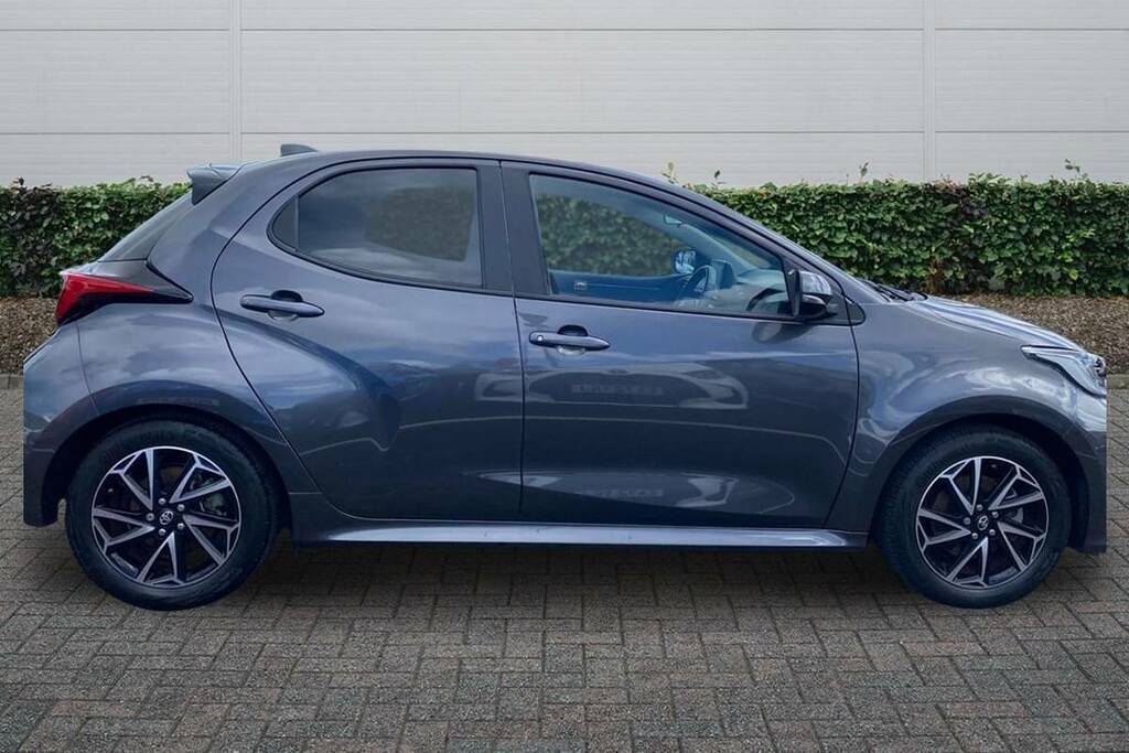 Toyota Yaris 1.5 Hybrid Design Cvt FE23XRJ Grey #4