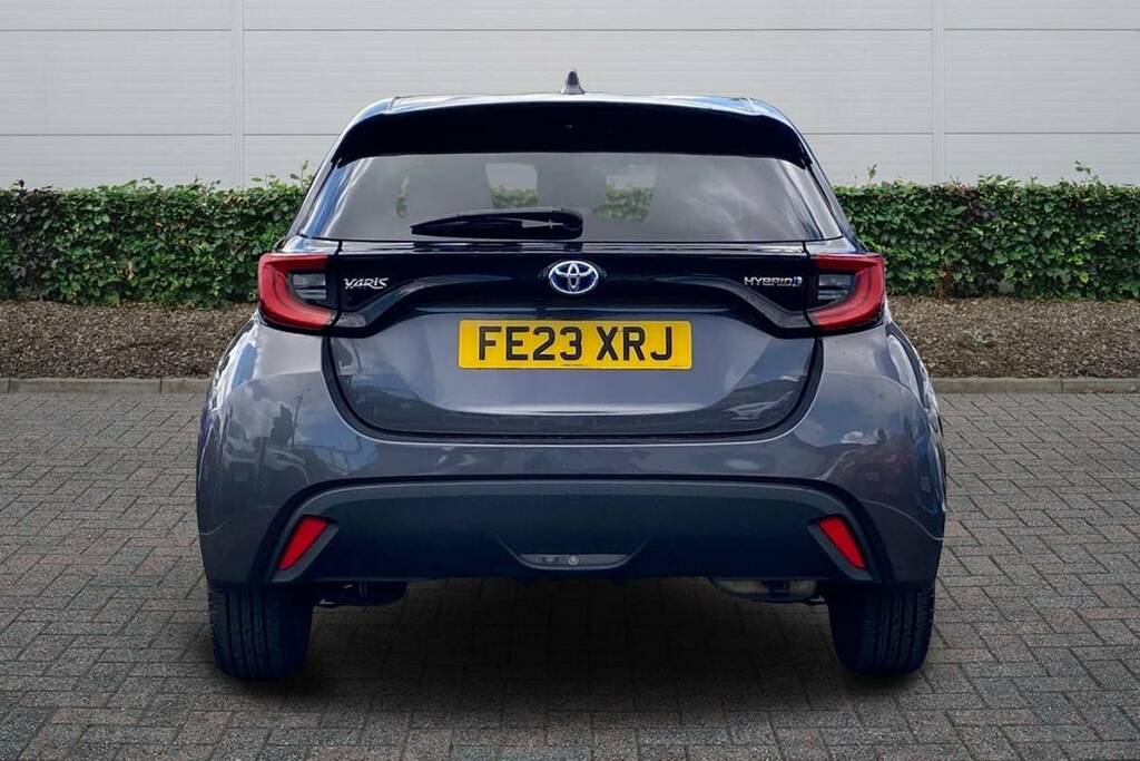 Toyota Yaris 1.5 Hybrid Design Cvt FE23XRJ Grey #3