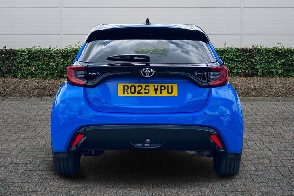 Toyota Yaris 1.5 Hybrid 130 Premiere Edition Cvt RO25VPU Blue #4