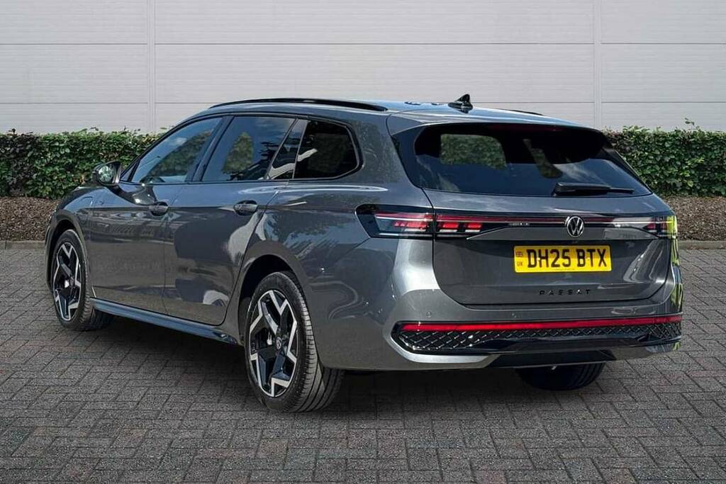 Volkswagen Passat 1.5 Tsi Ehybrid 272 R-line Dsg DH25BTX Grey #3