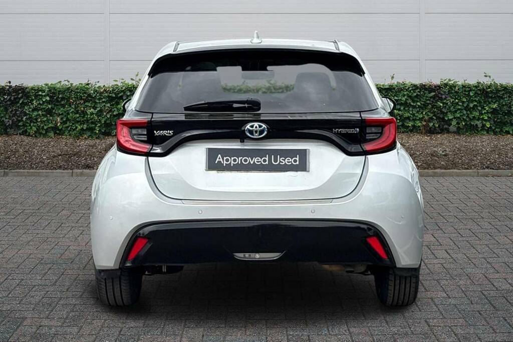 Toyota Yaris 1.5 Hybrid Excel Cvt LM70HKH Silver #3