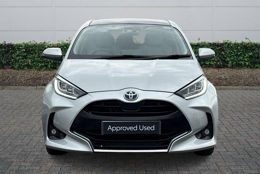 Toyota Yaris 1.5 Hybrid Excel Cvt LM70HKH Silver #2
